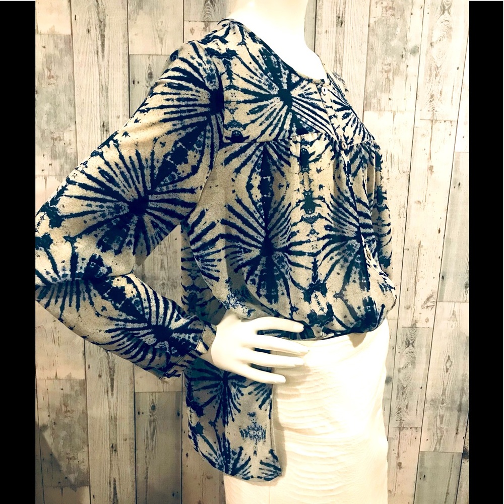 Karen Kane navy silky blouse with a tie dye feel.